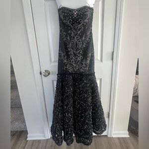 Elegant Black Strapless Prom Dress with Lace up Back